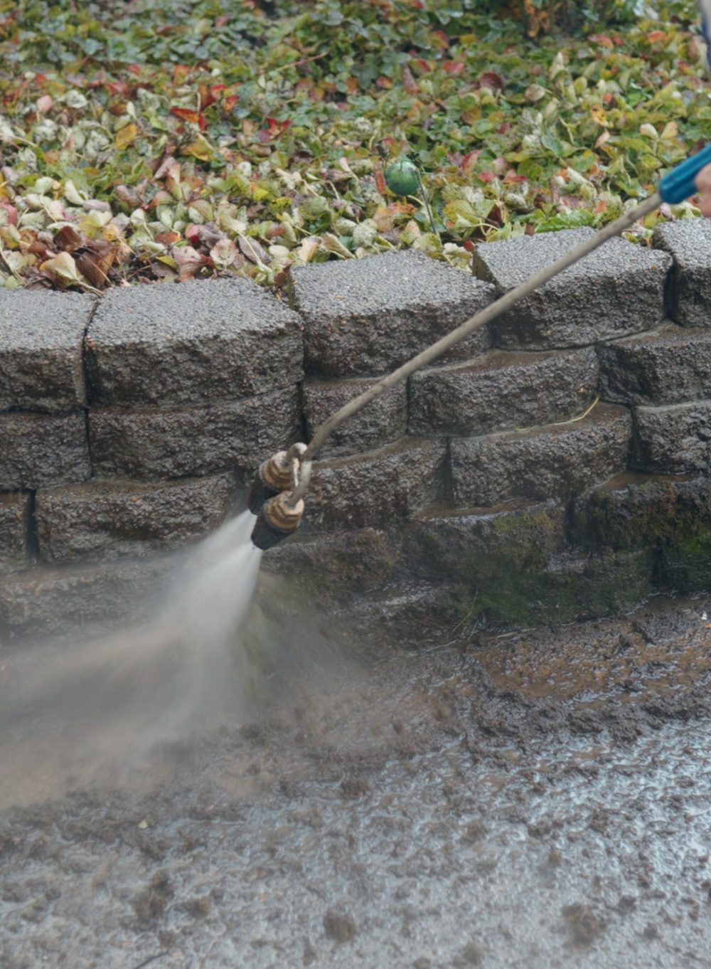 Concrete & Brick Cleaning